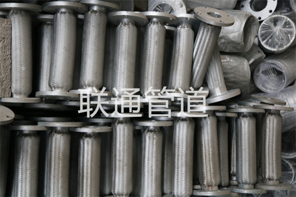 角向型和横向型桃色视频污污黄色下载的区别
